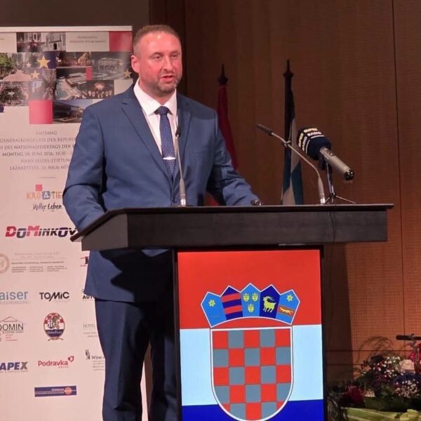 BRAJDIĆ PARKIRALIŠTE OD FRANCKA JE SPREMNO I BESPLATNO ZA TEREZIJANU   1