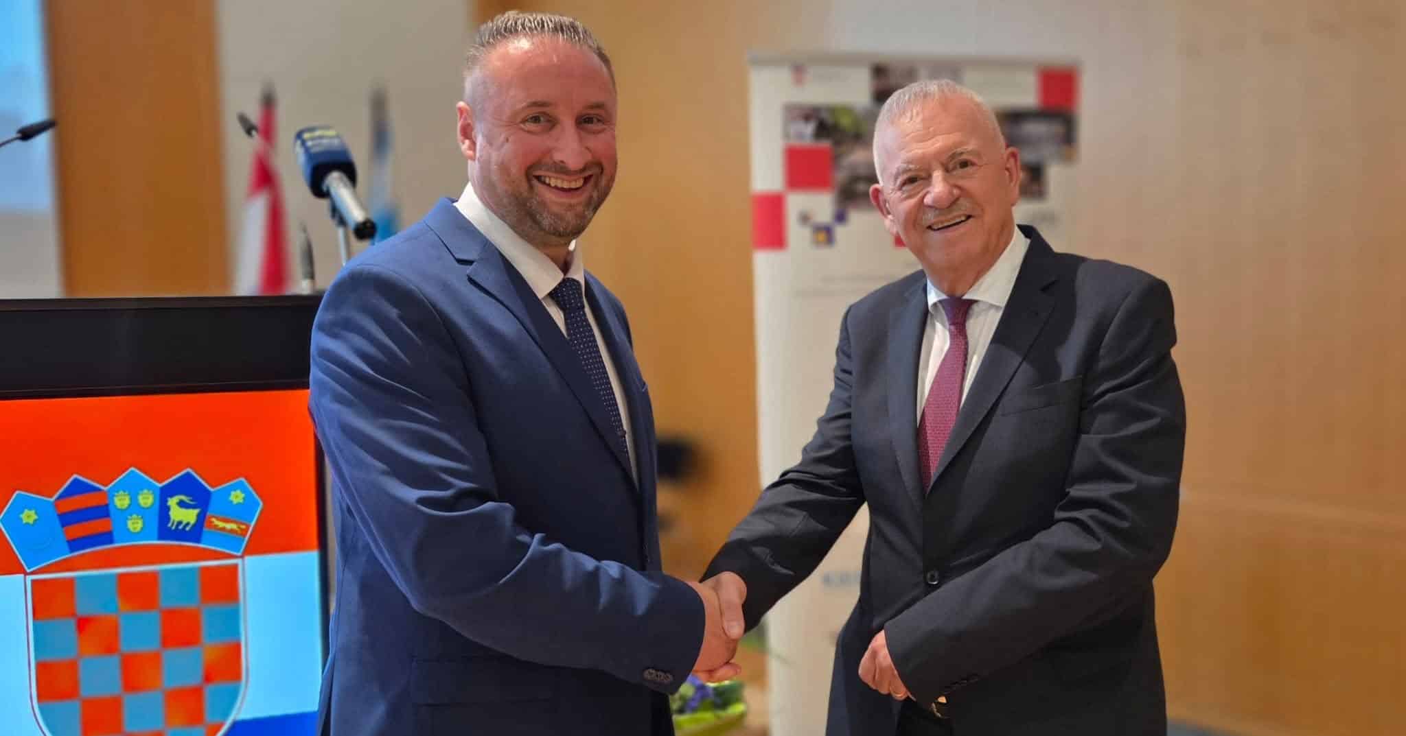 Brajdic predstavlja Bjelovar pred punom dvoranom u Munchenu 1