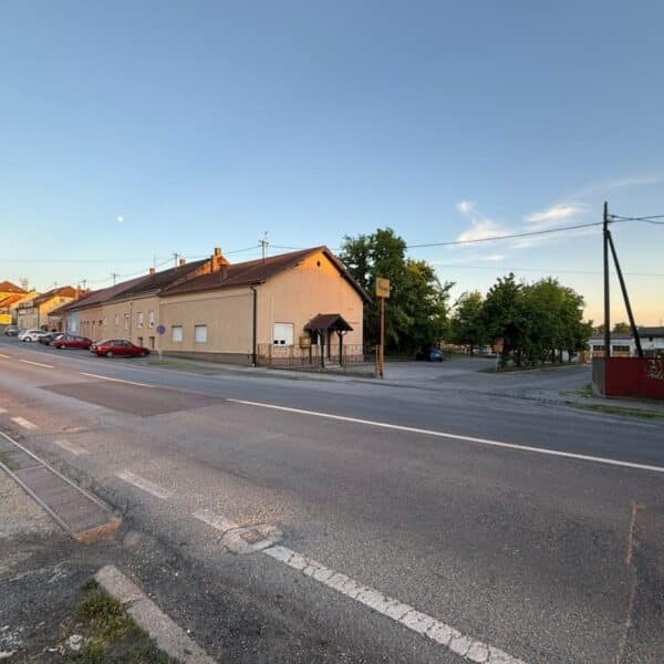 OBAVIJEST POSJETITELJIMA – PARKING 30. TEREZIJANE - 6 OBAVIJEST POSJETITELJIMA – PARKING 30 TEREZIJANE 6